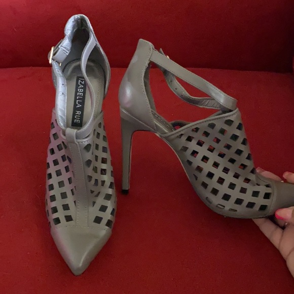 Gray high heels size 8 - Picture 2 of 4